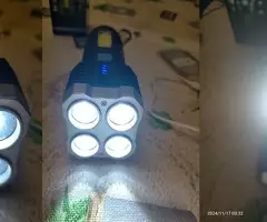 LINTERNA  LED  NUEVA  10  € - 3